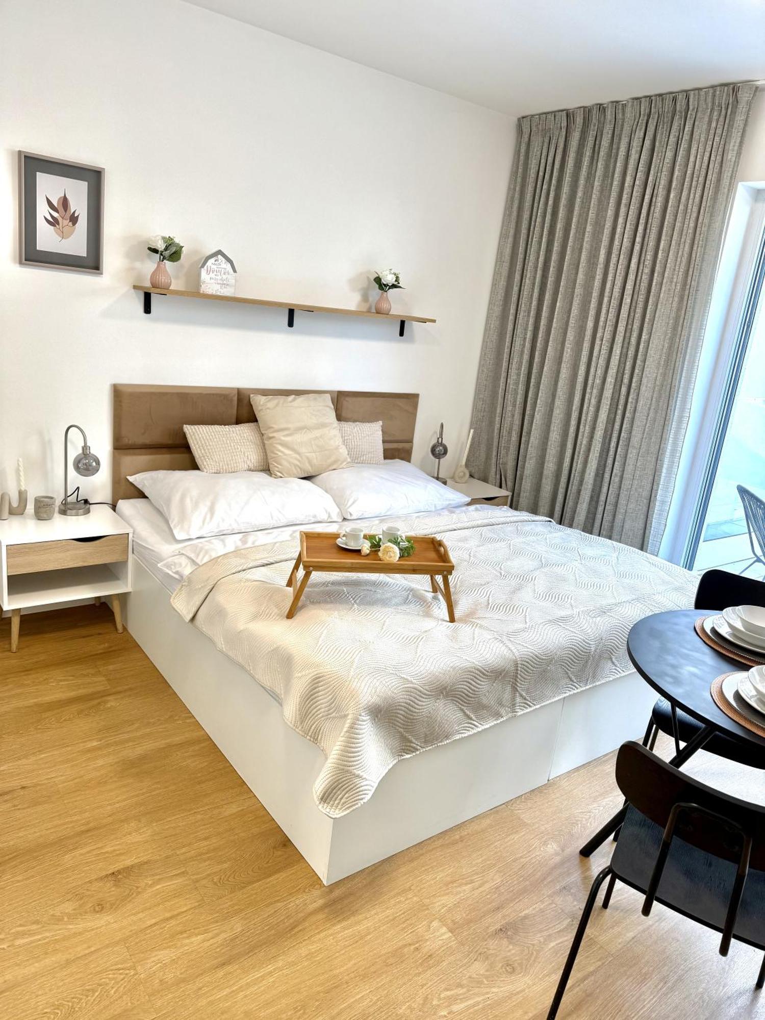 City Relax Apartments With Free Parking, 10 Mins Walk To City Centre Brno Eksteriør billede